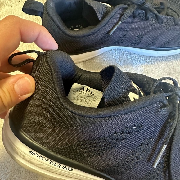 APL black womens sneakers size 8 - Picture 4 of 10
